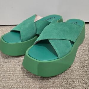 BNIB L'Intervalle  Green Leather Platform Slide Sandals